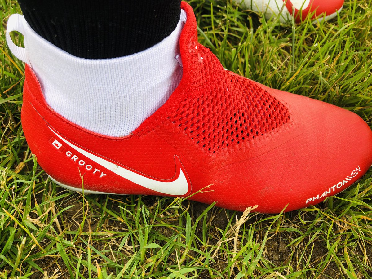 coachmackie's tweet photo. LOVE the new kicks, nickname, flag and positive approach to training. #redacademyofsoccer #girlpower #grooty https://t.co/raOVt1qA4F