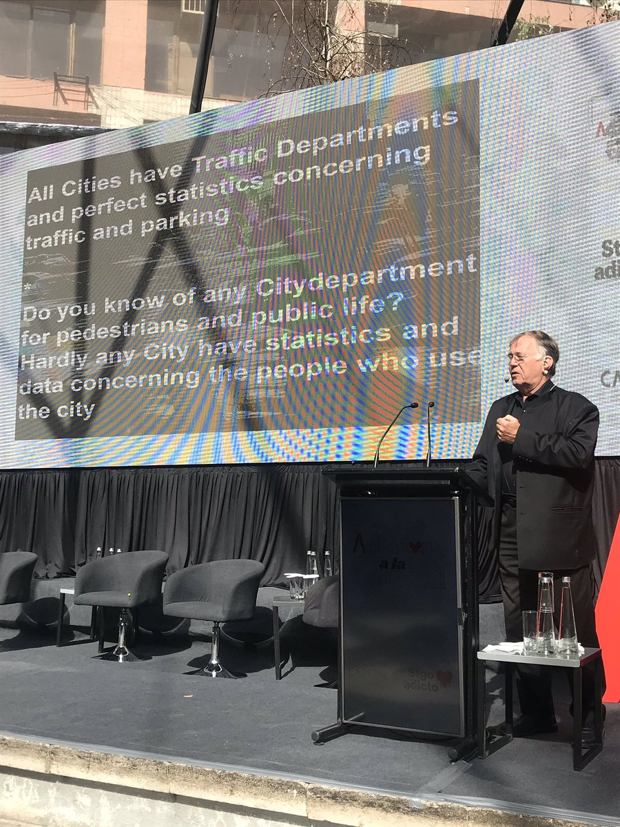 Recuerdo del arquitecto danés JAN GEHL en Chile: “Todos los municipios tienen departamento de Tránsito. Conoces un municipio con departamento de Peatones y vida pública?”