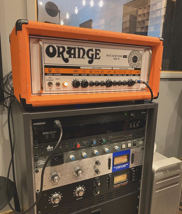 📸 @Magpiestudio2 
• • • • •
Stam Audio goes very well with
<a href="/OrangeAmps/">Orangeamps</a> . 😊

#spotthestam 
#stamaudio