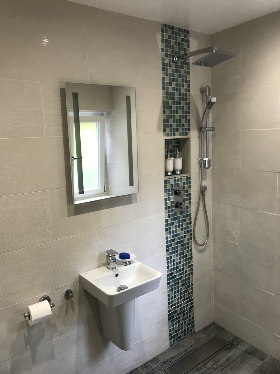 Another full bathroom renovation project finished off this week 👍🏻 

Full works with this one including knocking through to reposition doors and move wall, move toilet, all pipework hidden and replastered, new spotlights, tiling through out and fit bathroom furniture 👍🏻