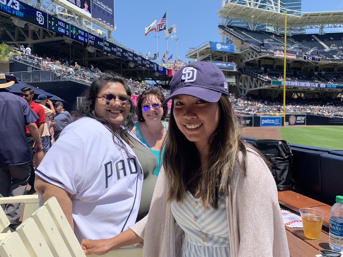 cslfgsd's tweet image. Padres!! #ecofam #FRIARFAITHFUL