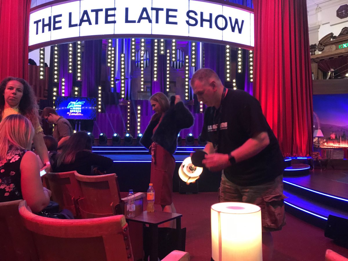 SimonMarshallDJ's tweet photo. Had an awesome day out in #London yesterday for #TheLateLateShow with @JKCorden Thanks to the guys @ApplauseStoreUK for looking after us #intheaudience #cbs #skyonehd #jamescorden #applausestore https://t.co/svxHSCqKv1