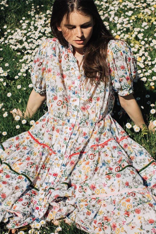 El vestido a lo ‘La casa de la pradera’ es la prenda del verano.

#revista #magazine #moda #fashion #fun #evigrintela #tendencias #style #inspiration #grenza #grenzamag #fashionlover #fashionmag  #love #stylish #design #model #dress #styles #outfit #look #shopping #streetstyle