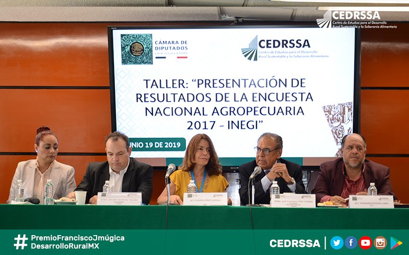 CEDRSSA's tweet photo. 📌El Centro de Estudios lleva a cabo el Taller: “Presentación de Resultados de la Encuesta Nacional Agropecuaria 2017 - INEGI”, la cual es presentada por expertos del @INEGI_INFORMA #CEDRSSA #INEGI #ENA2017 https://t.co/WluHOmGHkx