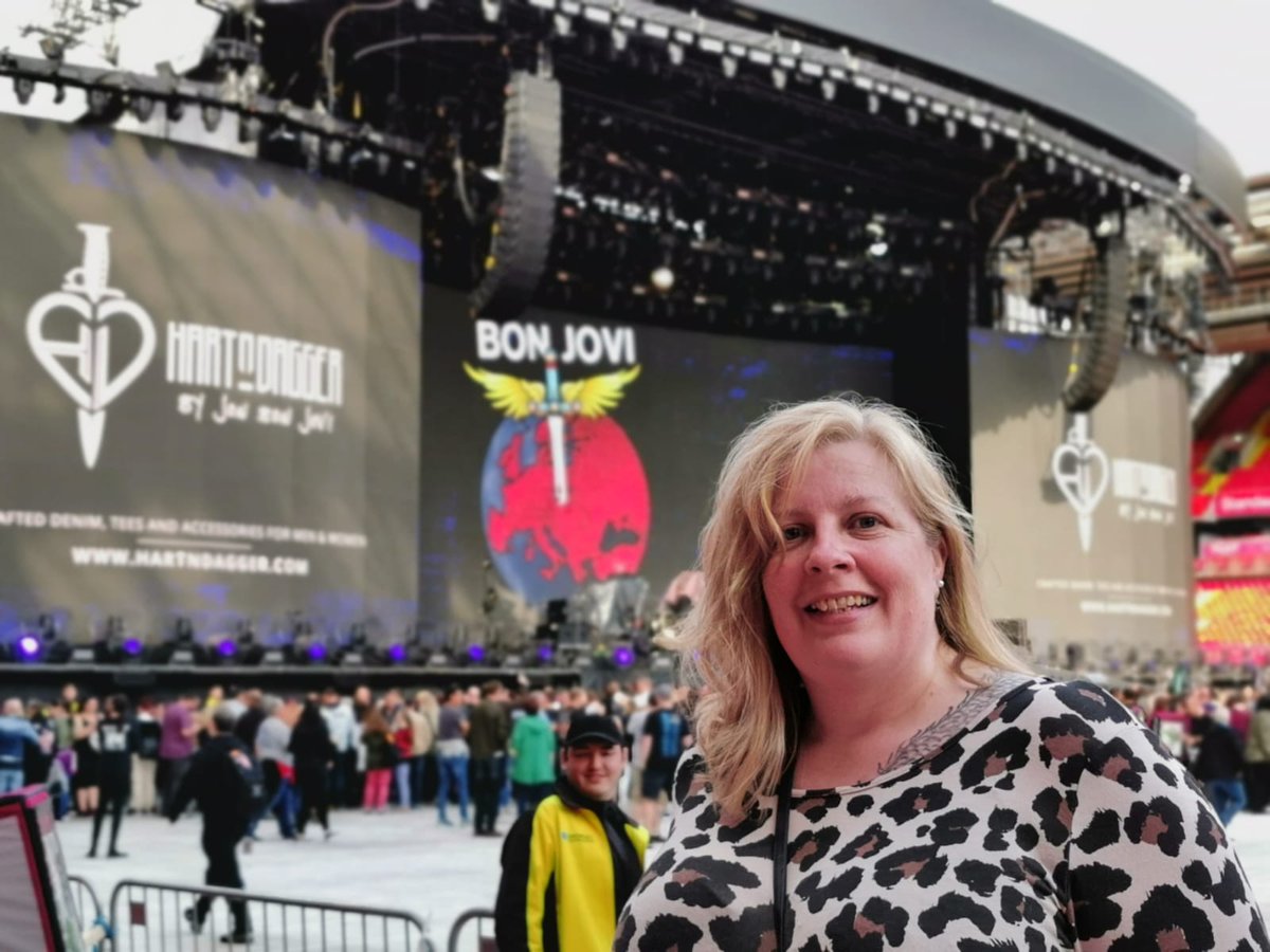 Lawes's tweet photo. #bonjoviMemories #liverpoolbonjovi https://t.co/DXZW03tJTt