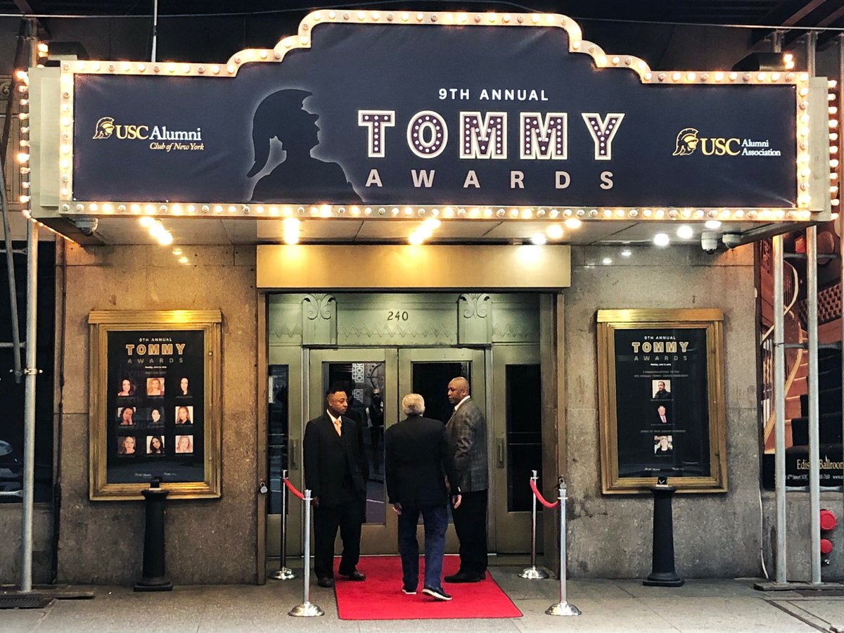 KnobbeMartens's tweet photo. Attorney and @USCAlumni Club of New York Social Media Chair, Dan Fischer attended the 9th Annual #USCTommyAwards at the #EdisonBallroom in New York. https://t.co/KjOuJIuzVJ