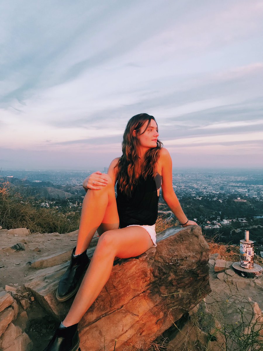 Hannah_Knighttt's tweet photo. every caption I came up with made me cringe...so here’s some pictures from my trip to California 🌞🌈 https://t.co/t3IR2LtpFJ
