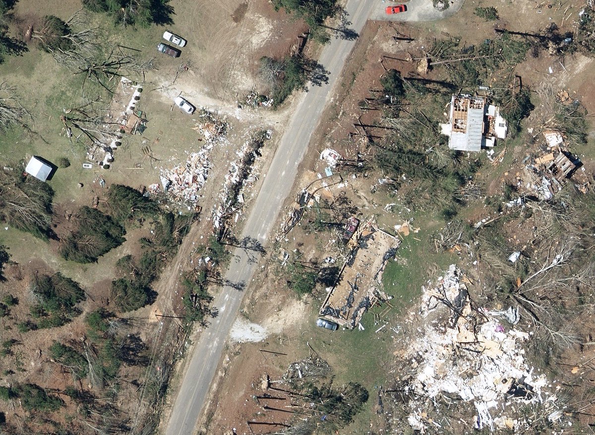 gic_org's tweet photo. “With the imagery service coming from the GIC, I created a change detection slider for pre- and post-disaster imagery,” Bostic said.
Read more: https://t.co/kwcwH1Zfwb
#publicsafety #tornado #disasterassessment https://t.co/iSiq5JehmM