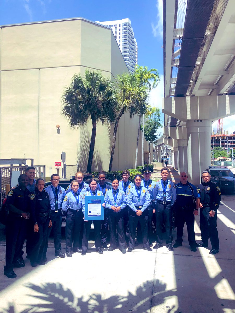 Thank you <a href="/Larry_Feldman/">Lawrence Feldman</a> for recognizing this program leaves an impact on our students! @edwinlopezMDSPD