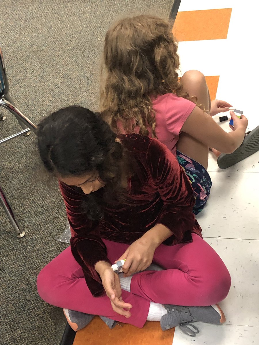 “Can you build it?”- our fav exercise for practicing listening and following directions with our friends!! <a href="/SalemElementary/">Salem Elementary</a>