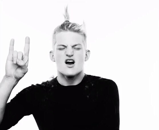 Christopher Braam (@9sblacksmith) on Twitter photo 