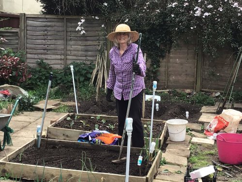 BletchingleySk2's tweet photo. @SurreyCareTrust @HSOFSURREY Veg patches are great things to have! At Bletchingley Skills Centre we use the produce from ours in recipes for the Cookery lessons we offer to disabled adults in Surrey! #SmallCharityWeek #Tandridge #POSability #Bletchingley #Redhill #Caterham #oxted #GreenLiving https://t.co/DJv40Bcp73