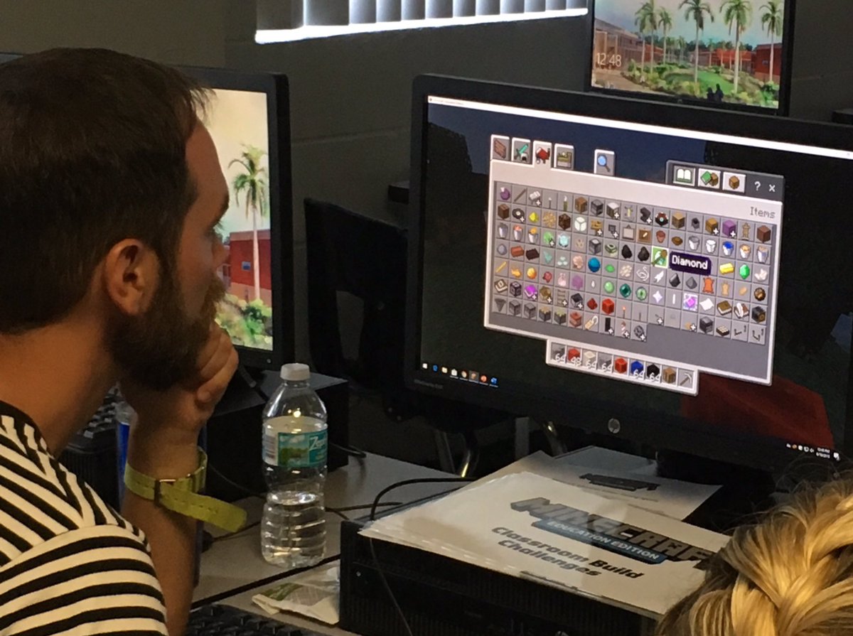 scps_poy's tweet photo. Crafting minds with MINECRAFT #POY2019 https://t.co/yUwqIbbuUn