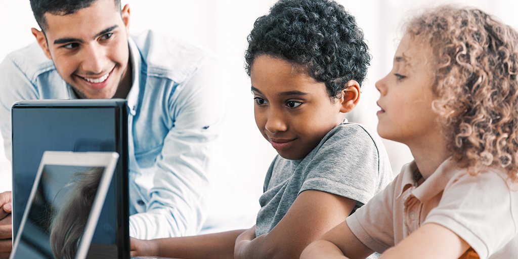 SG_informatica's tweet image. Performance meets flexibility with a 2 in 1 laptop powered by Intel. With a range of designs and screen sizes, there’s a laptop for everyone. Find a style that works for you: sginformatica.com.ar