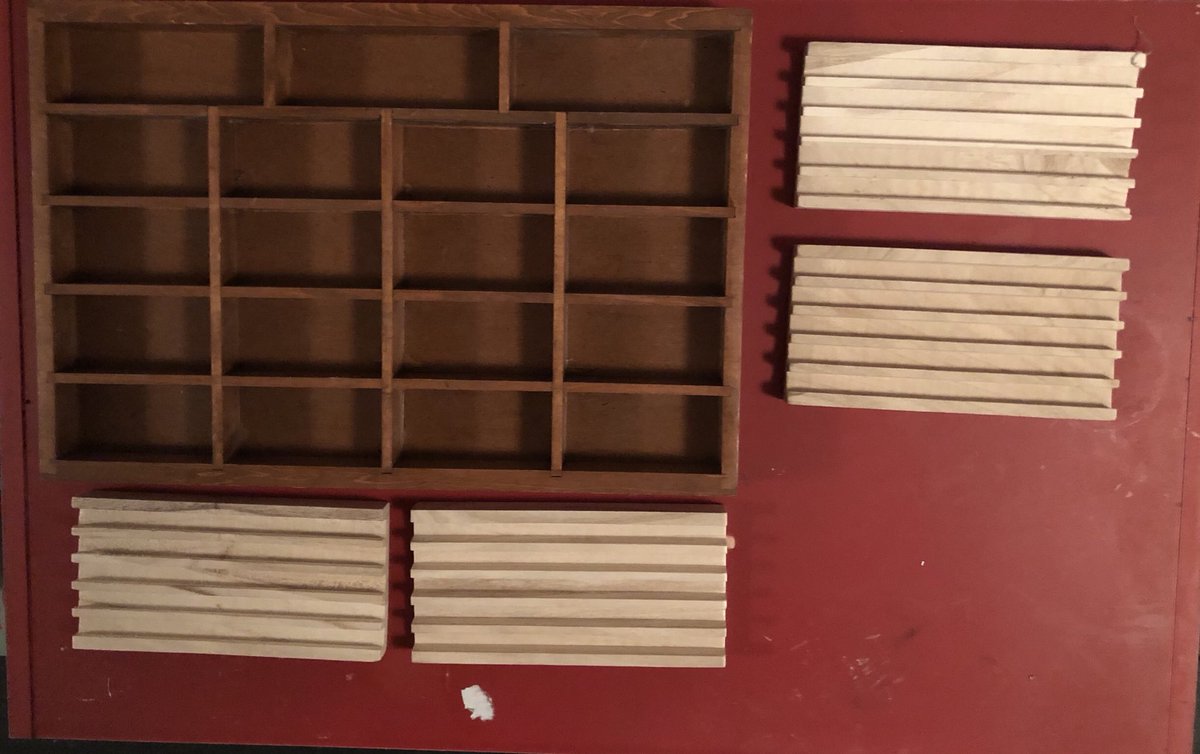 PaulWHankins's tweet photo. Keep looking for ways to hold, elevate, arrange and frame your entry into poetry. #BlockheadPoet #BlockheadPoetry #Room407 #THIS407 https://t.co/mwkkjXu4qw
