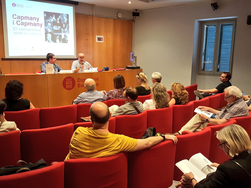 CulturaDIBA's tweet photo. El diputat de Cultura en funcions @oriolllado presenta el llibre «Capmany i Capmany. El compromís amb la cultura» amb el recull d'intervencions del cicle #CapmanyiCapmany dedicat a Aureli i Maria Aurèlia Capmany. https://t.co/GvzIrjMKuR