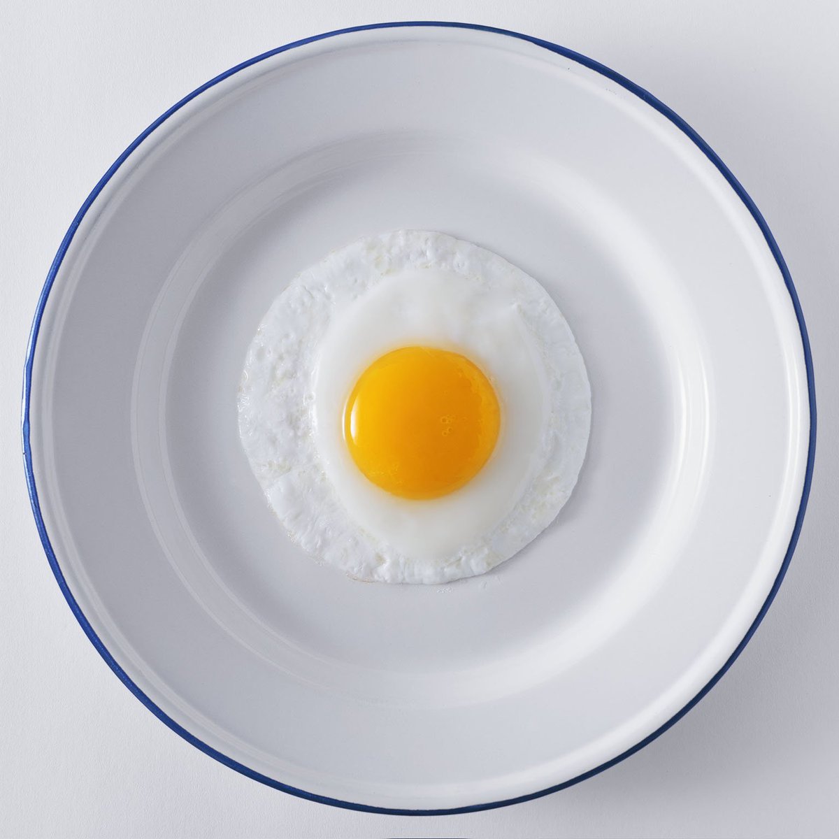 dripbook's tweet image. @tomclarkphoto: Using #light, #color, #perspective, and #composition to grab the viewer’s attention for a quick but meaningful moment of #time.

Read the Story:
dripbook.com/dbadrd/ca_6-19…

#photographers #stilllifephotography #foodandbeverage #food #photographytips