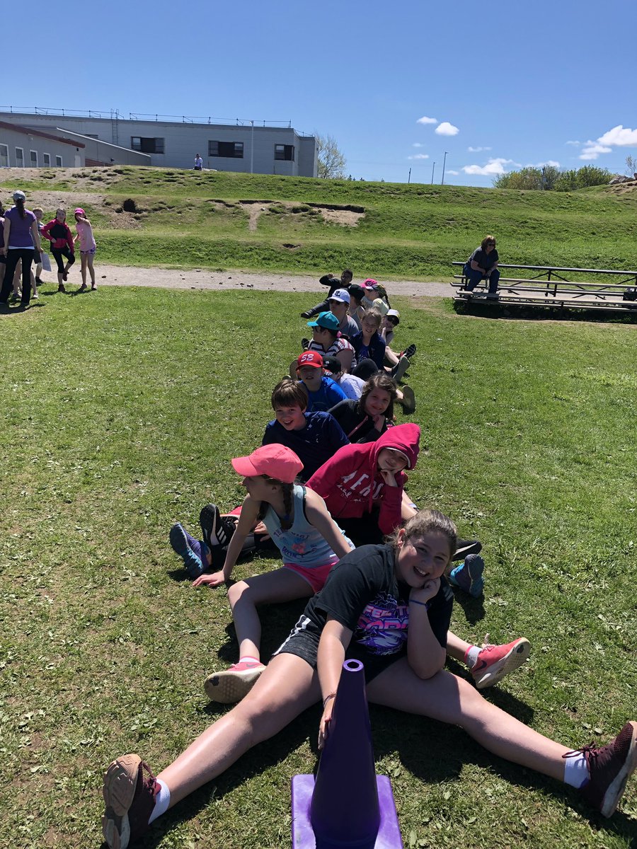 mmemarshallnl's tweet photo. Sports Day 2019! A perfect sunny day! @StEdwardsSchool https://t.co/odkcQ1NhTK