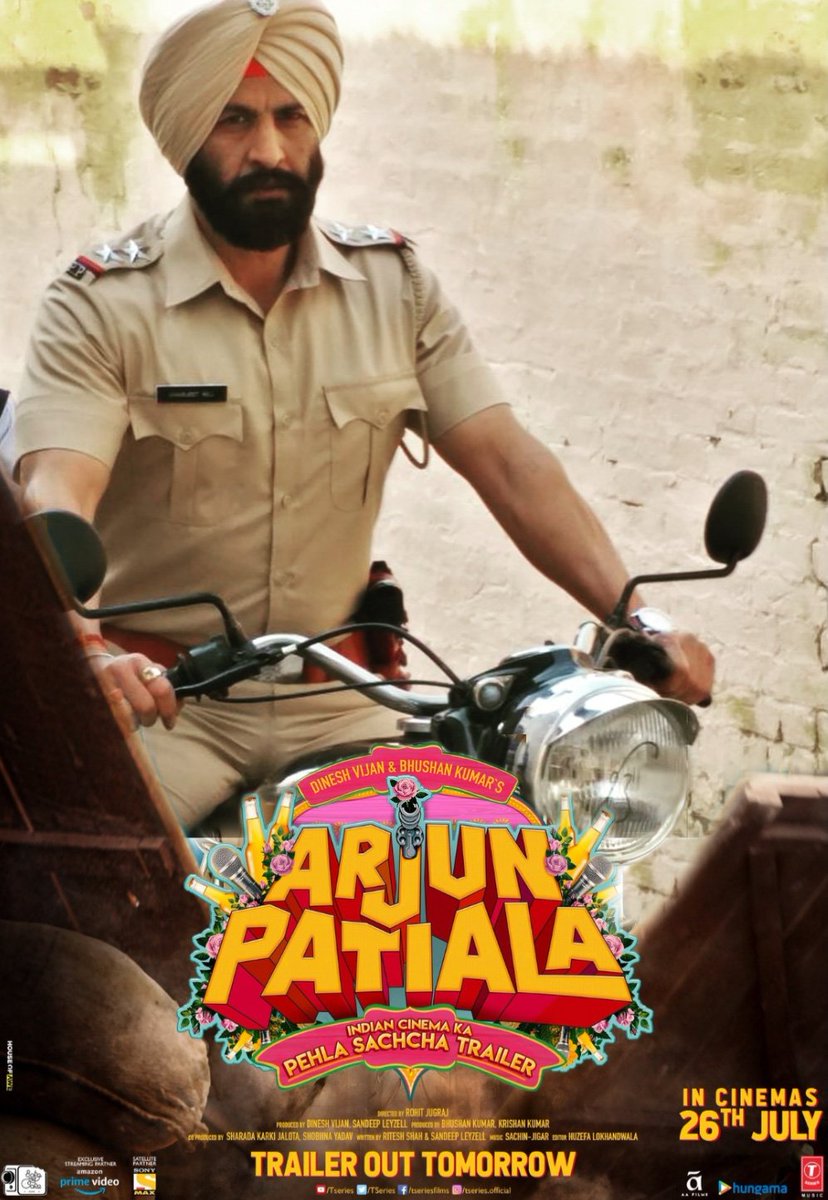 nnisha8's tweet photo. Our Hero @RonitBoseRoy sir as IPS Officer #AmarjeetSinghGill #PunjabPolice 😍😍😍😍❤❤❤❤ #ArjunPatiala a #CopComedyMovie
#trailer will be out tomorrow #20thJun 💓💓 IN CINEMAS 26th JULY 2019 All the best sir and Rock again the big screens!!!!👍🏻❤
#unofficialposter #fanedit https://t.co/VYNjFpyc5v