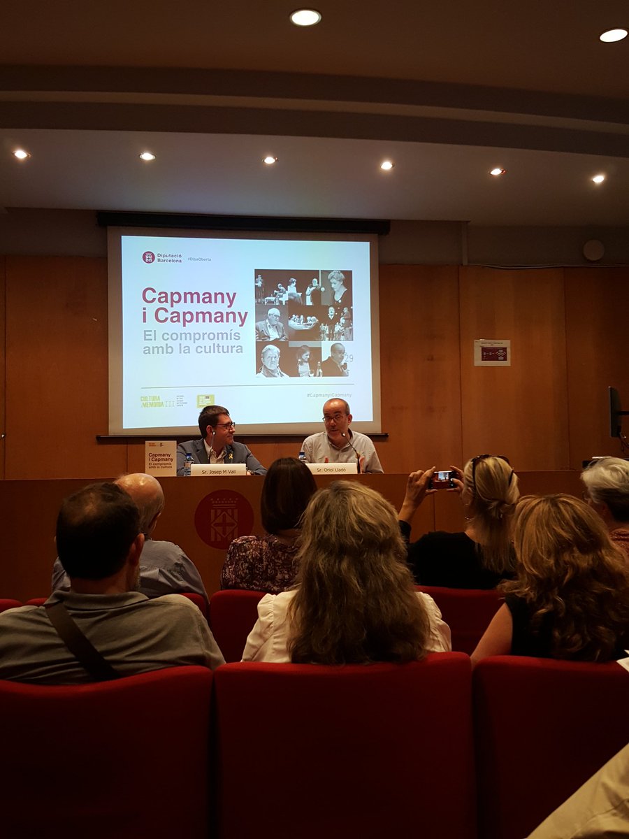 CulturaDIBA's tweet photo. @oriolllado destaca la coincidència dels Capmany, pare i filla, en la reivindicació de la cultura "com una força que enriqueix el país i ens fa millors I més feliços" a la presentació del llibre dedicat a les jornades #CapmanyiCapmany organitzades per la @diba https://t.co/RC9nFDDSvp