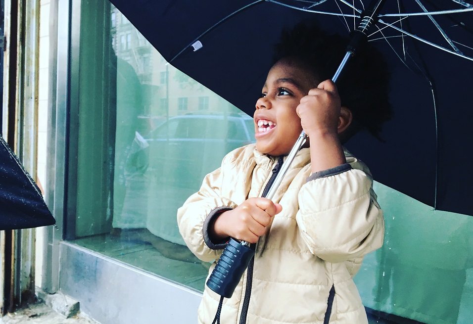 AllergicLiving's tweet photo. Elijah's Law, requiring #foodallergy protocols, training &amp; stock epi, passes in NY State. Gio's Law for 1st responders too. What laws will mean + parents behind them: https://t.co/GpbqkeSlvZ @Elijahsecho @gg521 @AAFANational @FoodAllergy @loristokes @assemblymanalt1#elijahslaw https://t.co/2HvCgiQWXi