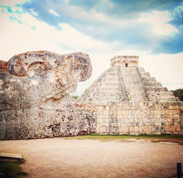 AChrisHeathMD's tweet photo. Reposting @arcadie_photos:
Chichen Itza
.#chichenitza
#yucatan #temple #citedor
#mexico #mexique #maya #mayatemple
#travel #traveling #TFLers #vacation #visiting #instatravel #instago #instagood #trip #holiday #photooftheday #fun #travelling #tourism #tourist https://t.co/QI1QaTizZF
