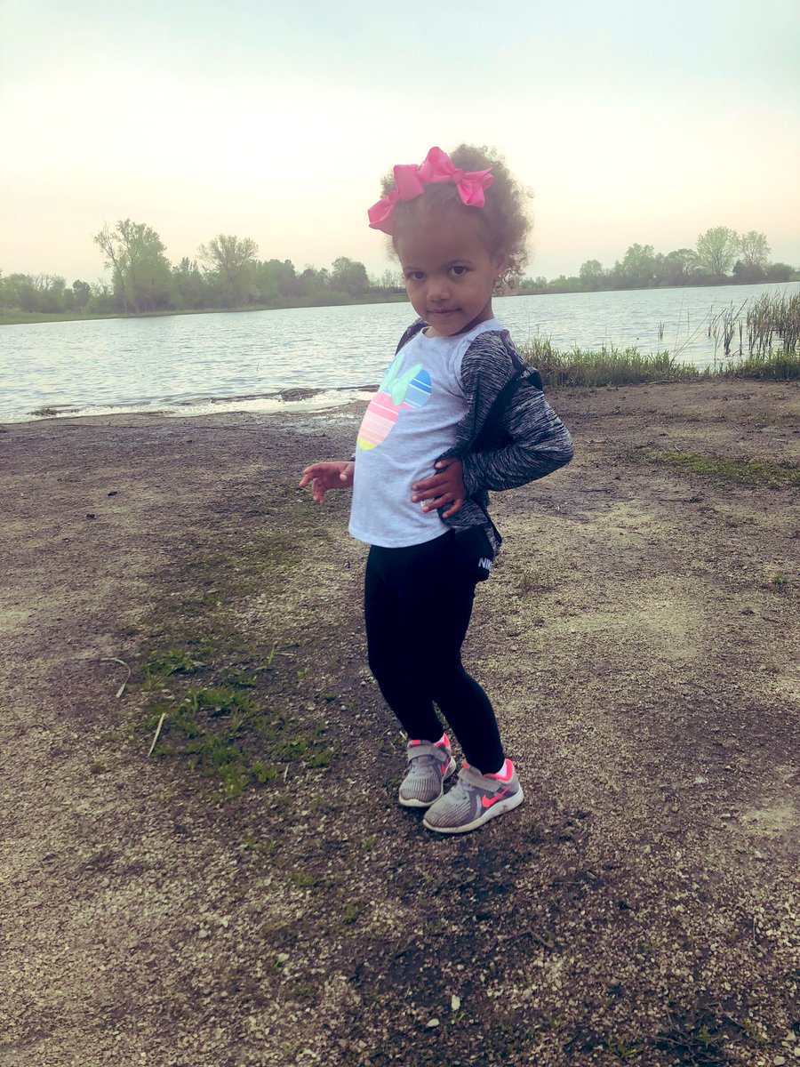 paytonsun's tweet photo. She truly lives up to her nickname. #Cuteness 💕 @PaytonGirl34 https://t.co/YMBqWfSoBr