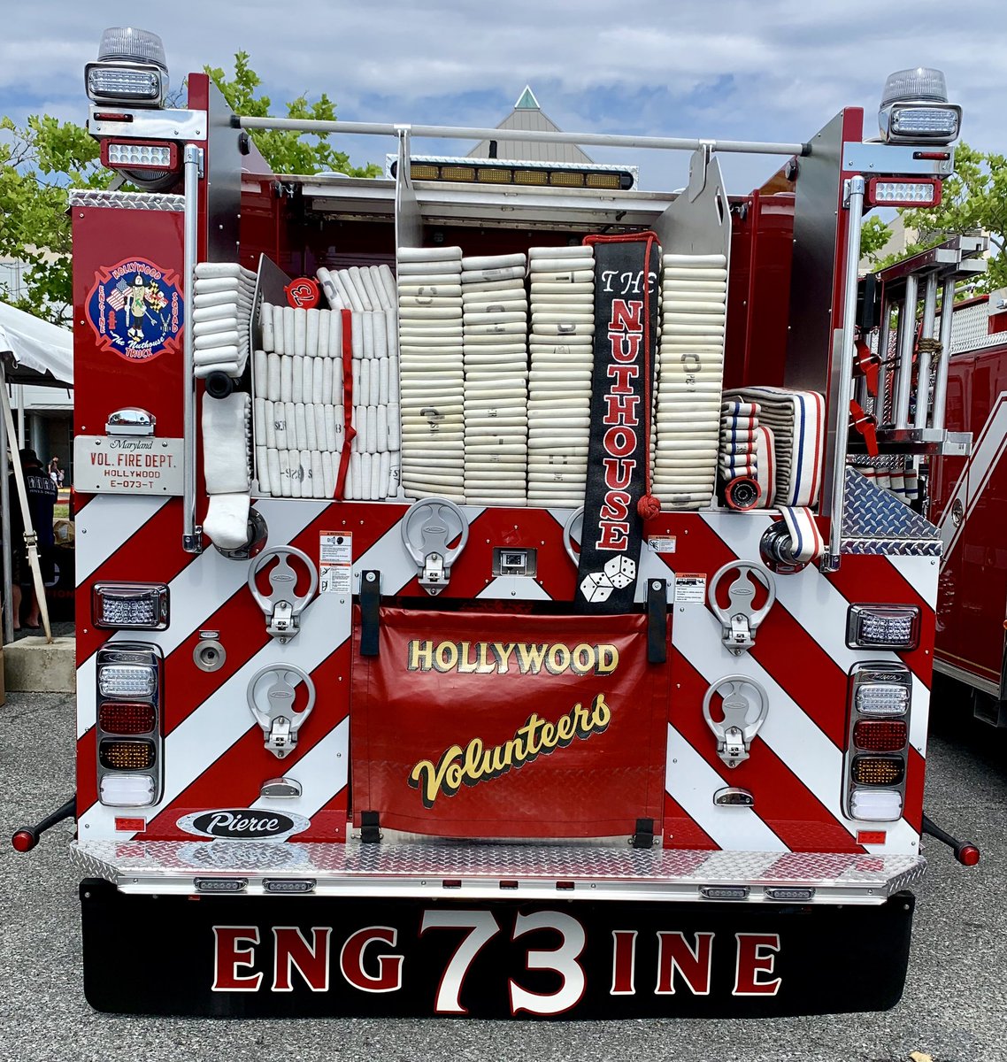 RickyRileyTT's tweet image. Can’t hide the pride and meticulous attention that went into this @PierceMfg #ArrowXT from Hollywood, MD. @FireApparatus1 it’s about the firefighters that ride it and care for it as they protect their community.