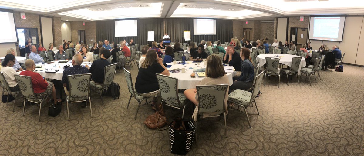 Aricfoster2's tweet photo. I am honored to be sharing experience in working with student teaching interns with @OUSEHS @TufFrancis @TeachingWorks at @GVSU #mipninstitute #miched https://t.co/3GGsPm1q93