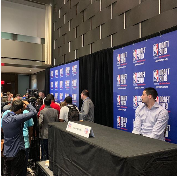 An African dude tweet media