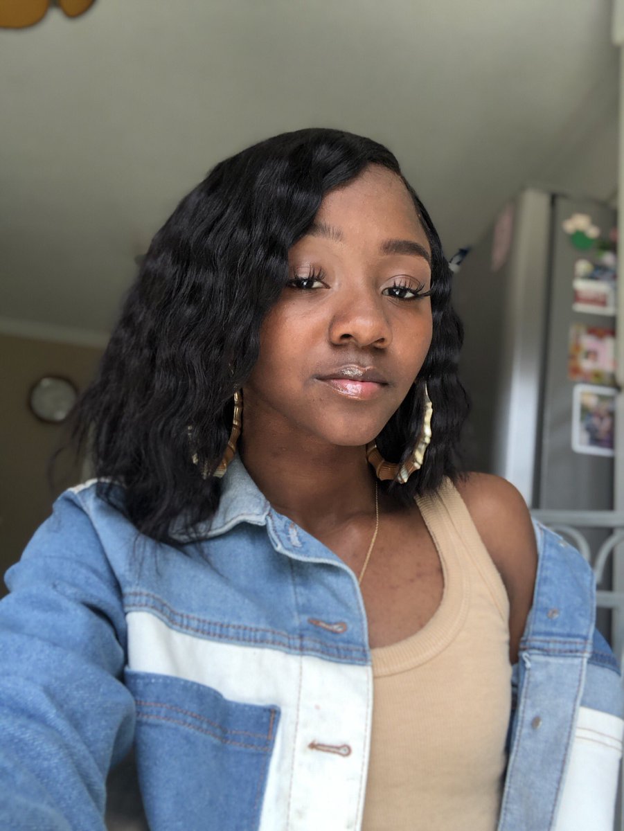 skygirl17's tweet photo. Name: Schuyler Winston ☺️
Classification: Incoming Freshman
School: The Spelman College💁🏾‍♀️💙
What PUSHED me to the AUC? The experience, the energy, the black excellence and the magic of these campuses https://t.co/vKCku8iDEW