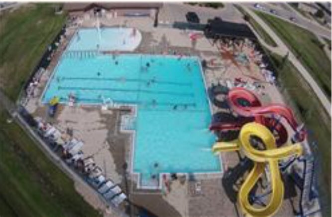 ComOptSarah's tweet image. #WhereinWatfordCity? It’s summer time! ☀️ and in Watford City the Wild West Water Park 💦 is perfect to cool off!! Open 1-7 !