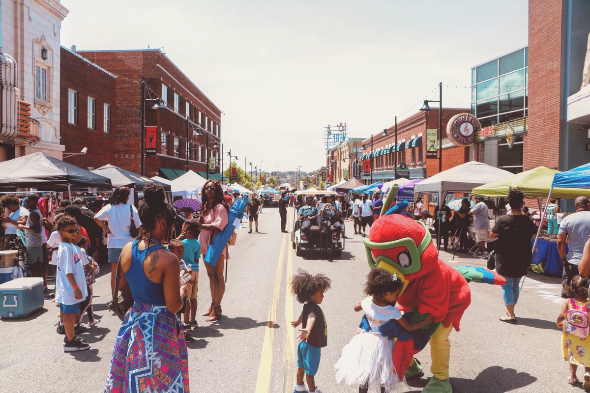 CoCoKeyKC's tweet photo. CoCo Key wishes you all a Happy Juneteenth! A day of rejoicing and remembrance. ✨ #cocokeykc #Juneteenth #FreedomDay #Juneteenth2019 https://t.co/lCSezcYgn6