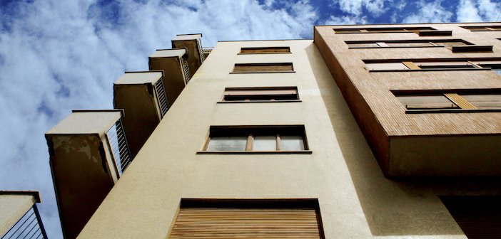 100Percentfin's tweet photo. #SingleFamilyHomes vs. #MultiUnitApartments: Which Investment is Right for You? https://t.co/4nw7FttEo1 via @BiggerPockets #realestate #multiunitacquisition https://t.co/HOzHyTbFHU