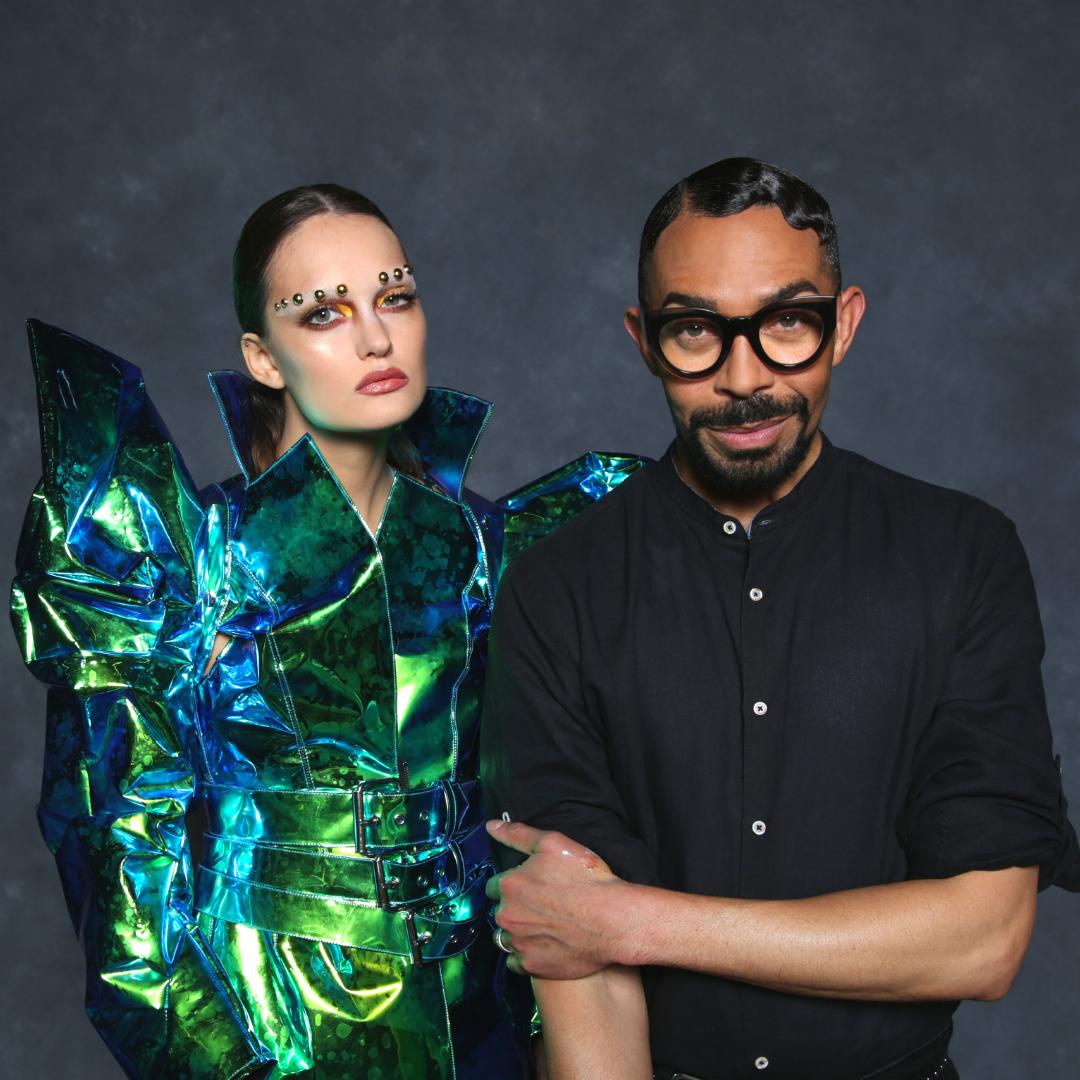 IMATS's tweet image. @RomeroJennings blew us away at #imatsNY! 🤩 We want to know: ⚡️ WHO do YOU want to see at #imatsTORONTO ⁉️ 😁
.
.
.
#promua #romerojennings #promakeup #makeup #styling #avantgarde #creative #makeupartist