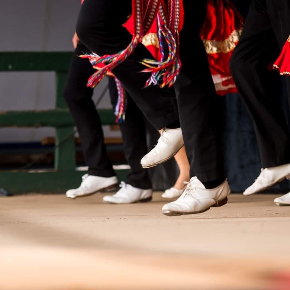 Learn Metis dance at the Northern Lights Music Camp. Register: bit.ly/2Xpxv4y

#metis #dance #bandcamp #musiccamp #skfestivals #traditional #yxe #yqr #ypa #yeg #yyc #ywg