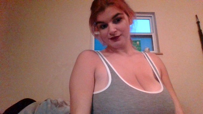 Really feeling this new toy 😍💦 https://t.co/kVkAhB6zMa<a href="/tag/tittytuesday"class="tags"><span>#tittytuesday</span></a>