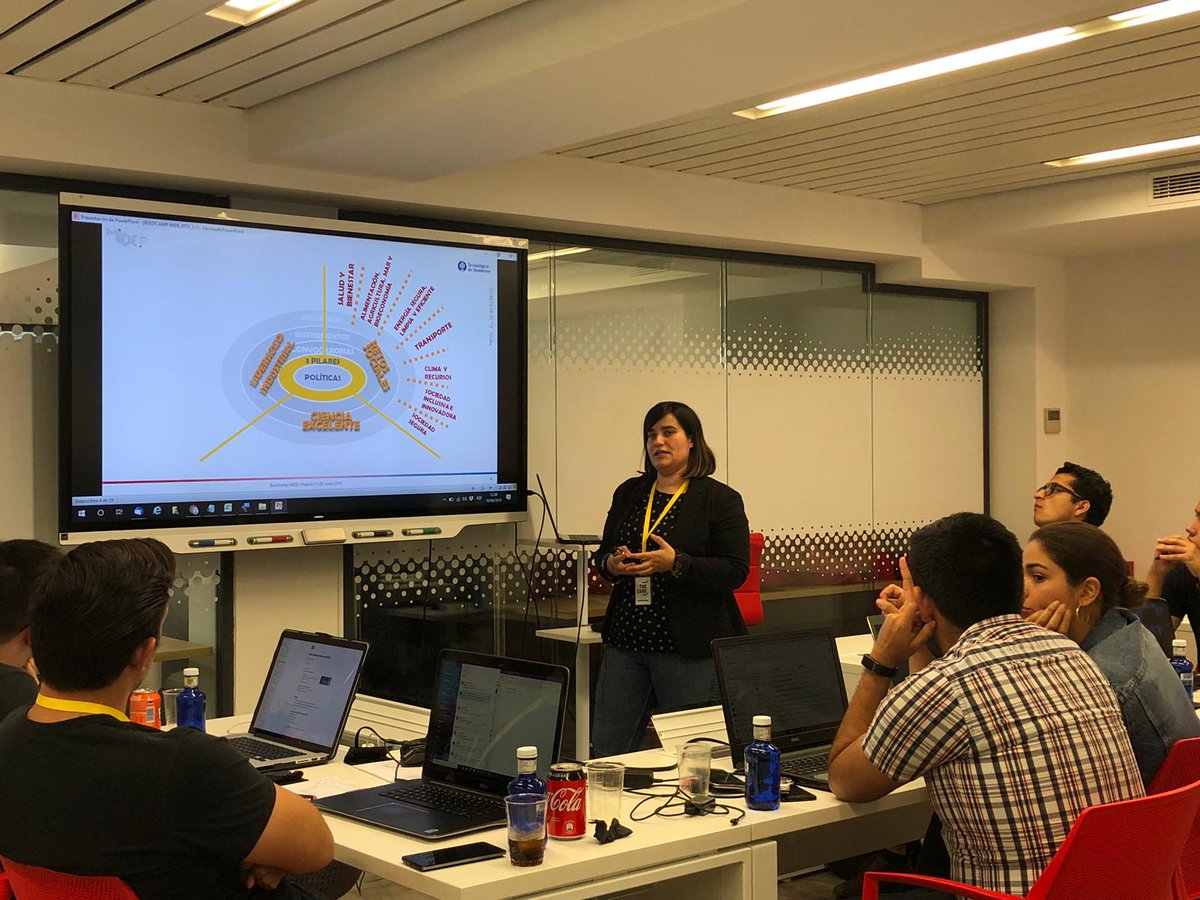 TecdeMonterrey's tweet photo. Ideas interesantes y nuevas experiencias en este ecosistema global de innovación y emprendimiento en @mide_global

#BootCampMIDE19 #TecdeMonterrey #MadridInnovation https://t.co/TMPm6DQB3C