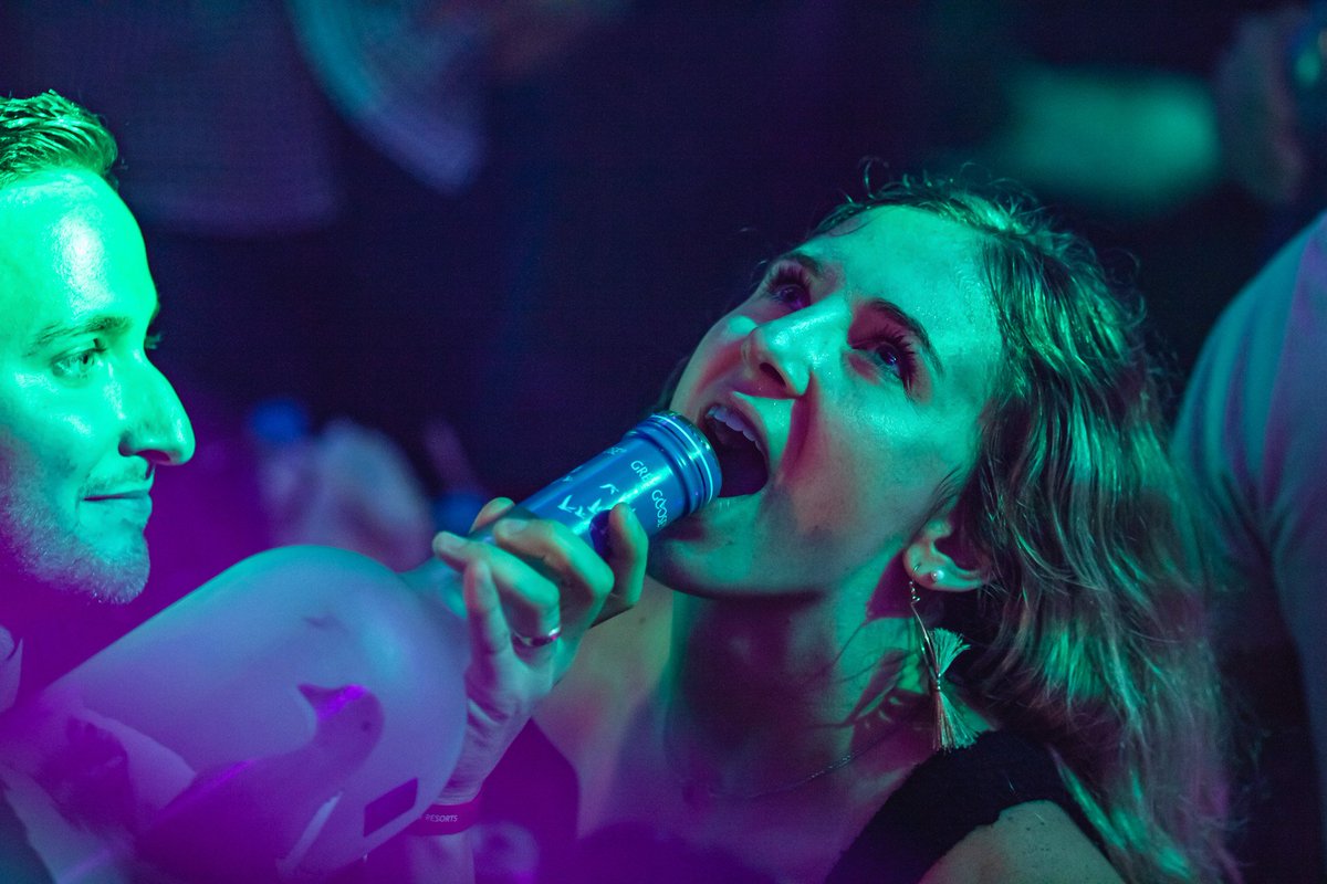 Let's drink VOODKAAA