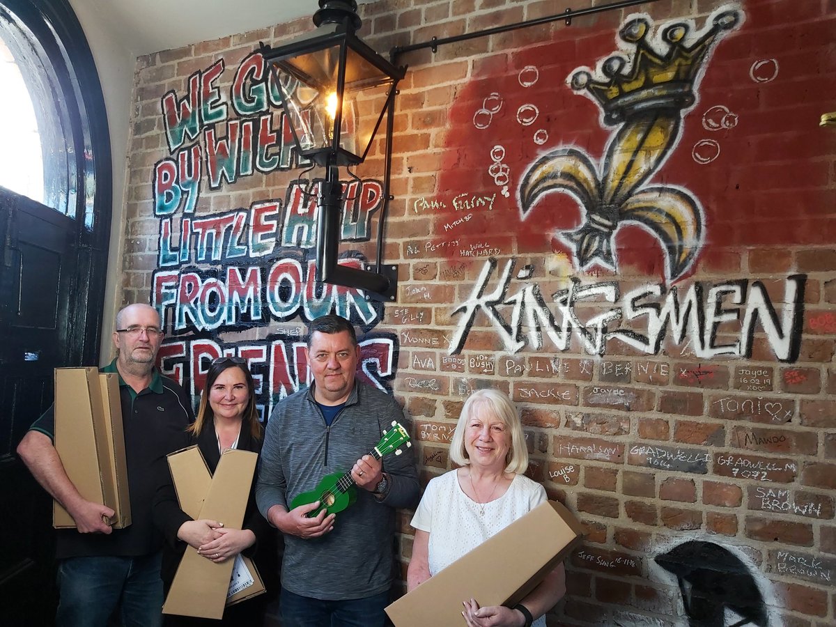 Joburkegreengal's tweet image. Great for Prescot Green Party to be able to support the new Ukulele group @Kingsmenstfood (which is starting up Wed 12 midday) with the donation of 7 Ukulele&apos;s
#BeginnerMusicians
#CommunityResource
@KAITAYLOR @PrescotInfo @pathelen10 @loveprescot @PrescotOnline @TheChallenge6