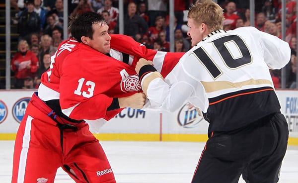 kris_261's tweet photo. Long live Corey Perry, the only dude who was enough of a pest to get Datsyuk to drop the gloves #MVPerry @AnaheimDucks @WildWingNHL @PucksofaFeather https://t.co/3JsVZkfFeT