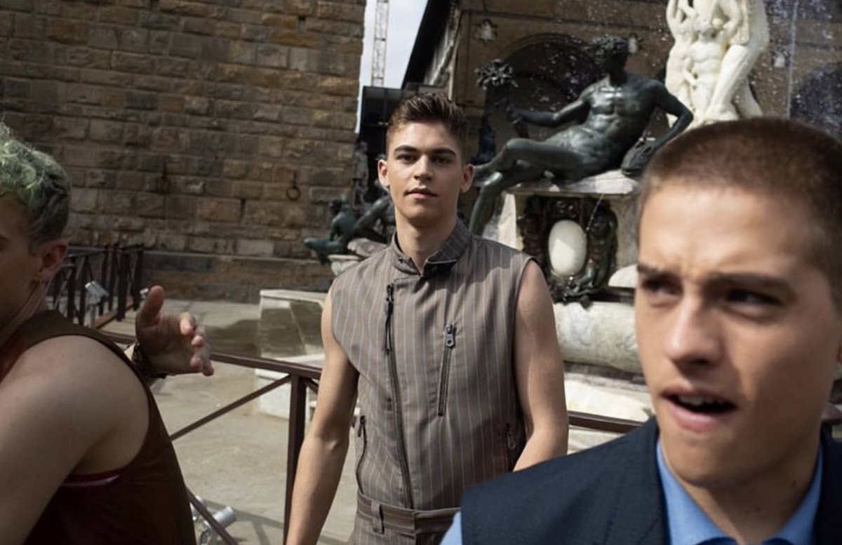 Hessashippers's tweet photo. I don’t think I can handle his hotness🔥🔥🔥 

#HeroFiennesTiffin #choicedramamovieactor https://t.co/dDwKlFD0kC