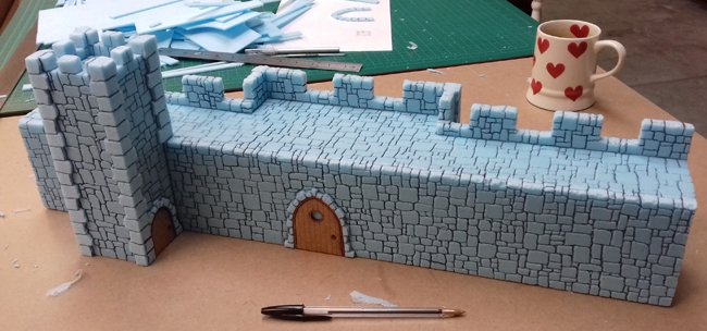 Oathsworn_Jo's tweet photo. Today I have been mostly drawing on blue foam βΊοΈ#BurrowsAndBadgers #MakingTerrain https://t.co/CTfFbv3ZkJ