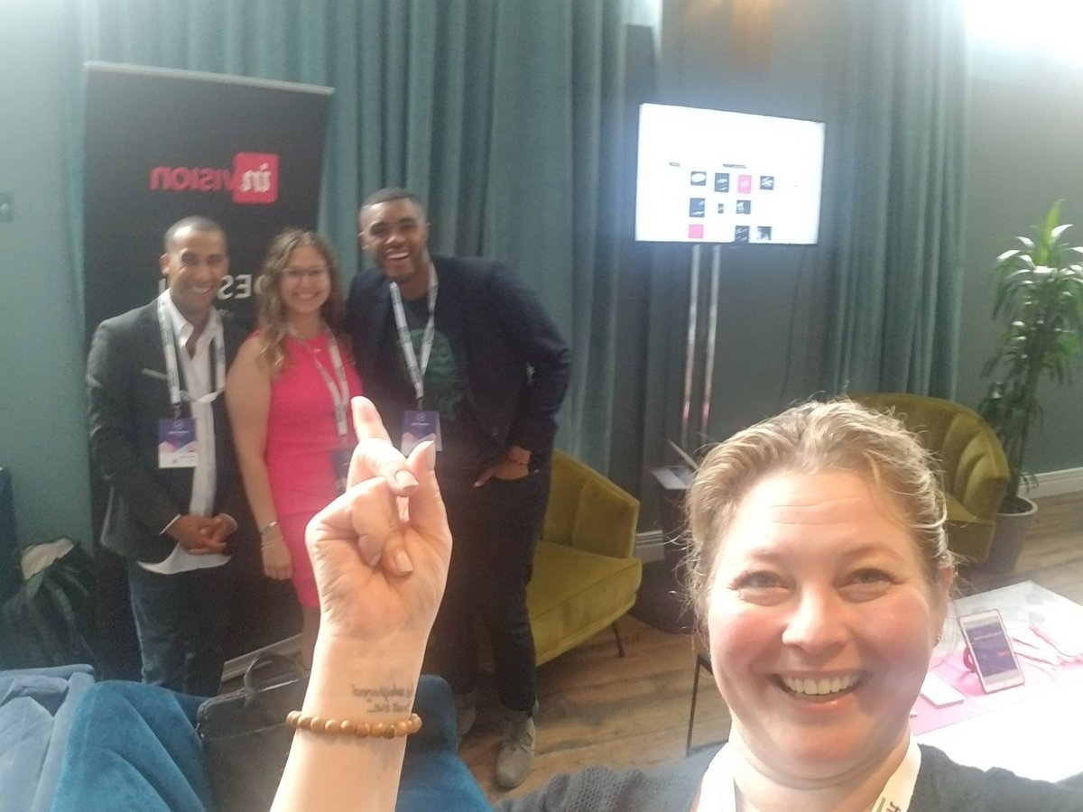 MsJessiT's tweet photo. @LDconf attendees be sure to come meet the @InVisionApp team @CStokes_Say at next break. Learn more about DSM and more.... https://t.co/lsjO6pKYbR