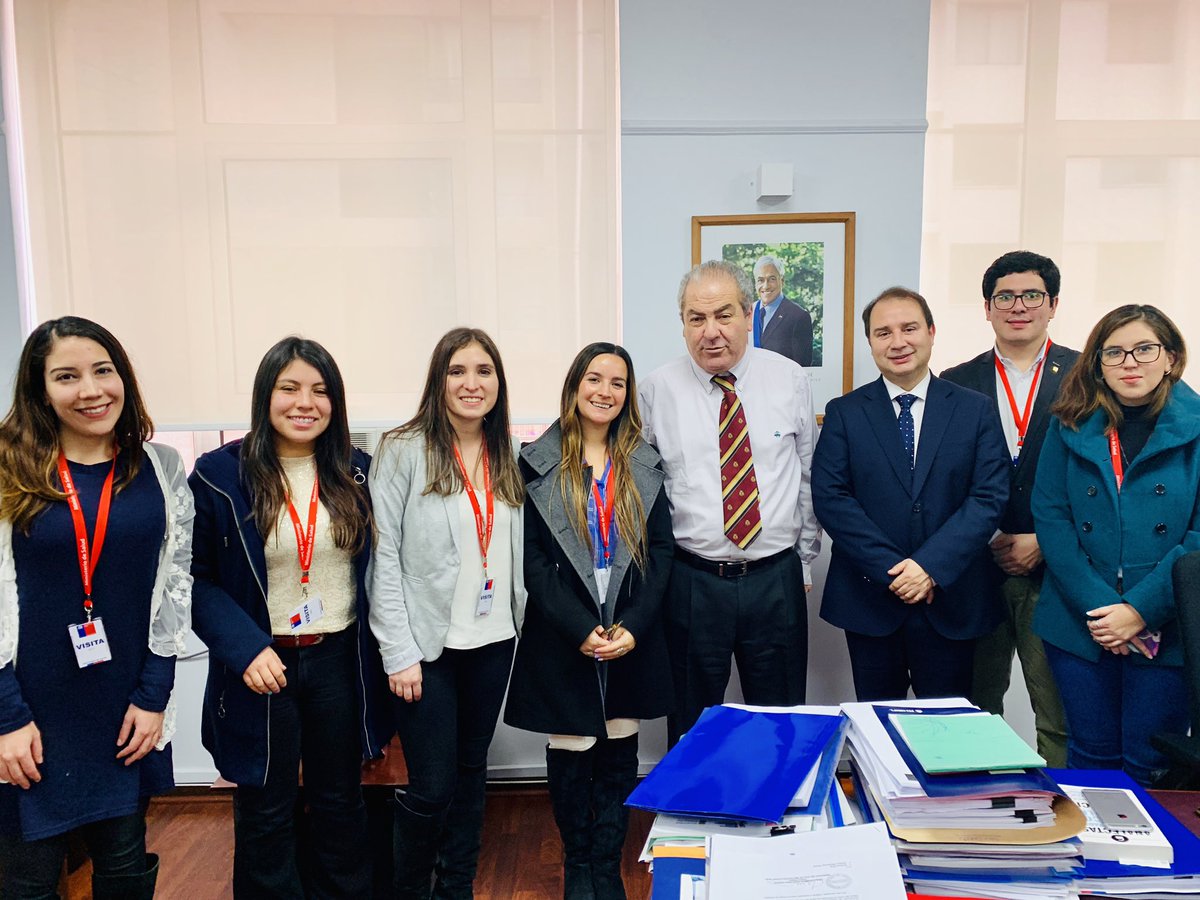 frank_sauerbaum's tweet photo. Junto a Fonoaudiologos de Ñuble @NFopch y el Subsecretario de redes asistenciales @Dr_LCastillo avanzando en modificación del código Sanitario e implementación del programa atención oportuna Fonoaudiologica en Ñuble @ChillanOnline @ladiscusioncl @CronicaChillan @ministeriosalud https://t.co/BfimK0BQ5y