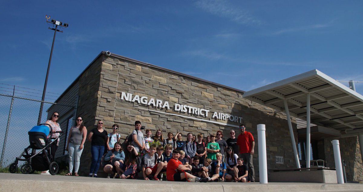 MrKSDyck's tweet photo. Grade 5/6s @PortWellerPS excited to be @NiagaraAirport to learn more about #Flight. #FlightServiceStation #NiagaraDistrictAirport https://t.co/DvlKbTmfl9