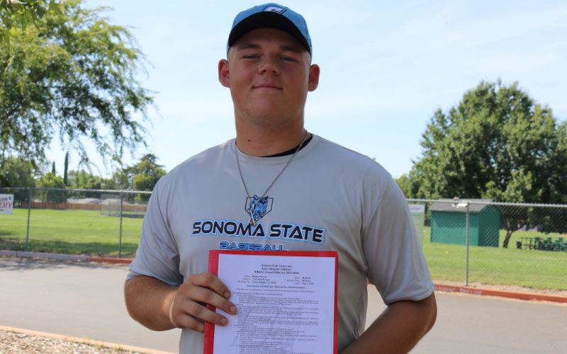 SanJuanUnified's tweet photo. Hogan Weaver recently graduated from San Juan High School and signed to play baseball with Sonoma State University. Congratulations Hogan on your transition from a Spartan to Seawolf! https://t.co/9owSHYdL4S