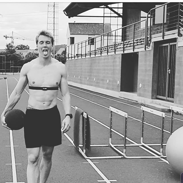 JWatrin's tweet photo. Eat - Sleep - Train - Keep dopamine level - Repeat ↩ 🤖 #toyota #adeps #polar https://t.co/OJlNkCxF6f https://t.co/qV7He7V1Bn