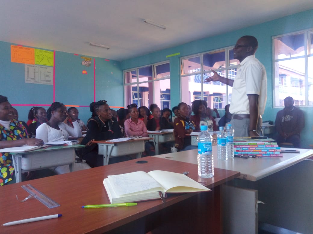 kexperts_intl's tweet photo. On Monday and Tuesday this week, I had the opportunity to work with teachers from Lakewood Premier School-Utawala and assisted the teachers from Pre-Primary level through Upper Primary. God Almighty thanks a lot for your abundant grace
#competencebasedcurriculum
#moranpublishers https://t.co/Dlm67bHkD8