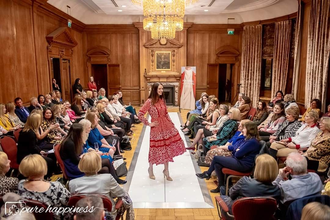 DeborahNiklaus's tweet photo. Great @YorkFashionWeek meet up last night at The Botanist to discuss YFW 2020. Here's an image from the fabulous John Lewis fashion show during YFW 2019 at The Grand Hotel. I love an audience and I love a red dress! Dress by Hush. #yorkfashionweekbrandambassador #yorkmodel https://t.co/dRPa8plrX3